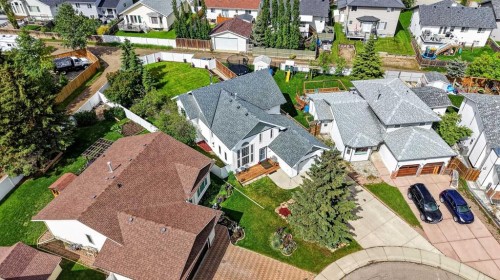 35 Pine Place, Crossfield, AB 