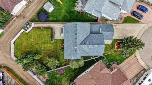 35 Pine Place, Crossfield, AB 