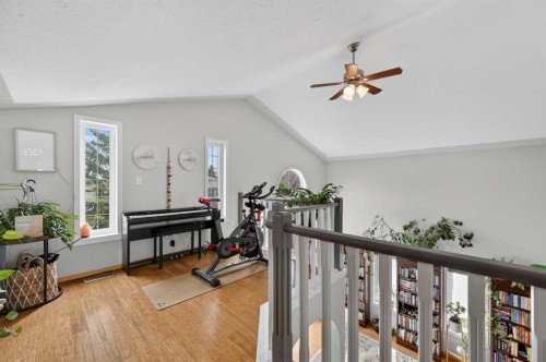 35 Pine Place, Crossfield, AB 