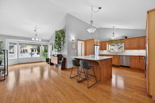 35 Pine Place, Crossfield, AB 