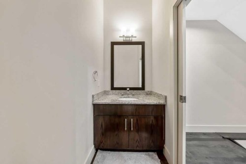 1136 17 Avenue Nw, Calgary, AB 