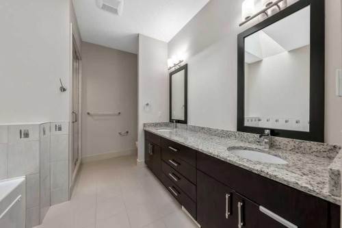 1136 17 Avenue Nw, Calgary, AB 