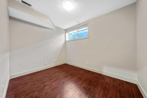 1136 17 Avenue Nw, Calgary, AB 
