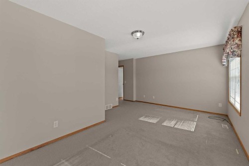 126 Saddleridge Close Ne, Calgary, AB 