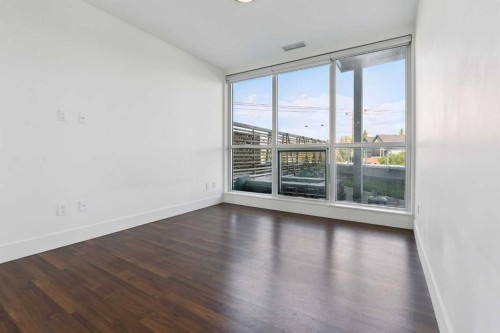 302-2505 17 Avenue Sw, Calgary, AB - Indoor Photo Showing Other Room