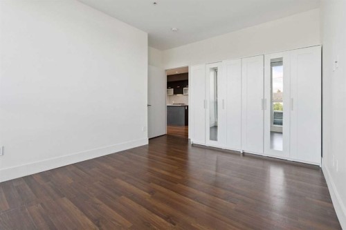 302-2505 17 Avenue Sw, Calgary, AB - Indoor Photo Showing Other Room