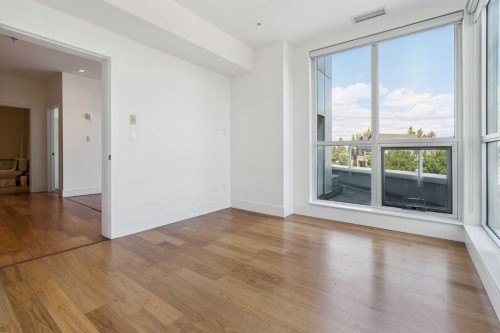 302-2505 17 Avenue Sw, Calgary, AB - Indoor Photo Showing Other Room