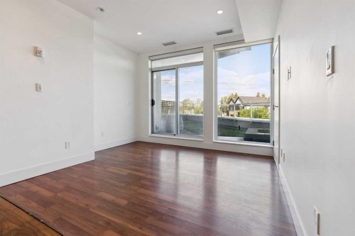 302-2505 17 Avenue Sw, Calgary, AB - Indoor Photo Showing Other Room