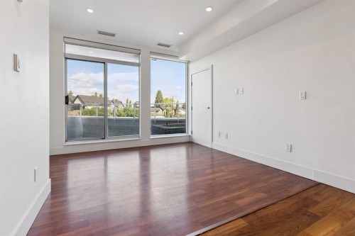 302-2505 17 Avenue Sw, Calgary, AB - Indoor Photo Showing Other Room