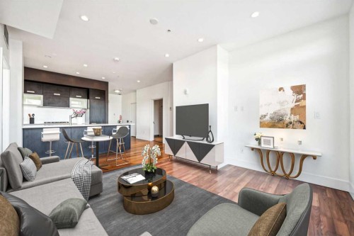 302-2505 17 Avenue Sw, Calgary, AB - Indoor Photo Showing Living Room
