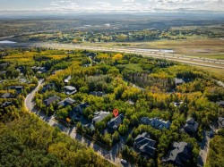 124 Posthill Drive SW Calgary, AB T3H 0J1