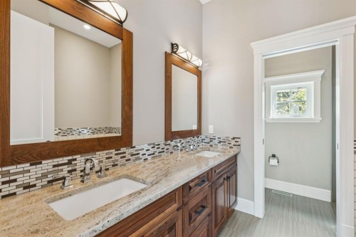 124 Posthill Drive Sw, Calgary, AB - Indoor Photo Showing Bathroom