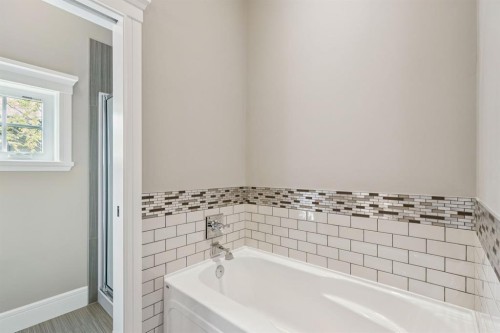 124 Posthill Drive Sw, Calgary, AB - Indoor Photo Showing Bathroom