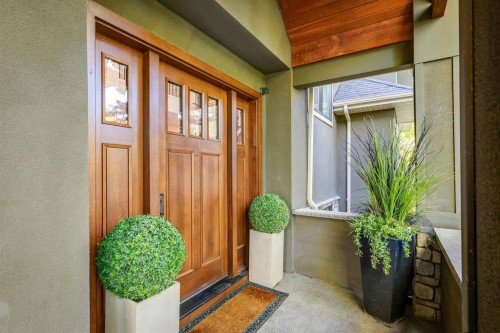 124 Posthill Drive Sw, Calgary, AB -  Photo Showing Other Room