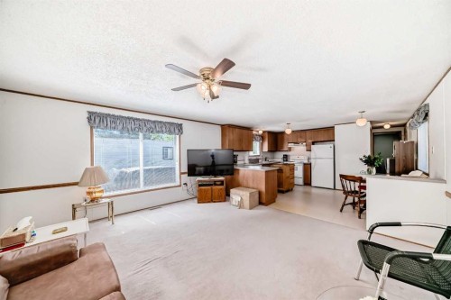 300-3223 83 Street Nw, Calgary, AB 