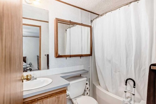 300-3223 83 Street Nw, Calgary, AB 
