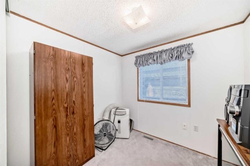 300-3223 83 Street Nw, Calgary, AB 