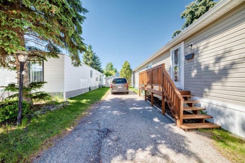 300-3223 83 Street Nw, Calgary, AB 