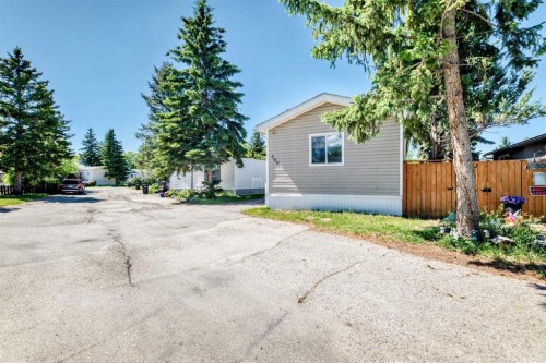 300-3223 83 Street Nw, Calgary, AB 
