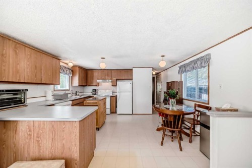 300-3223 83 Street Nw, Calgary, AB 