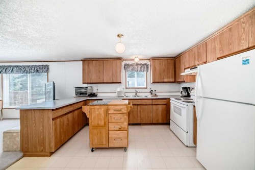300-3223 83 Street Nw, Calgary, AB 