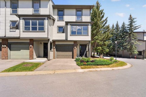 1-185 Woodridge Drive Sw, Calgary, AB 