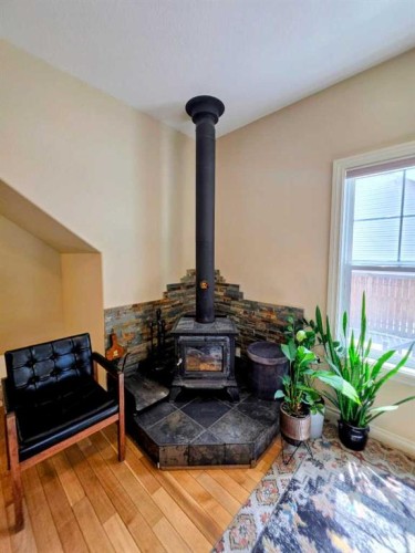1217 83 Street, Coleman, AB 