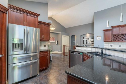 123 Valley Creek Road Nw, Calgary, AB 