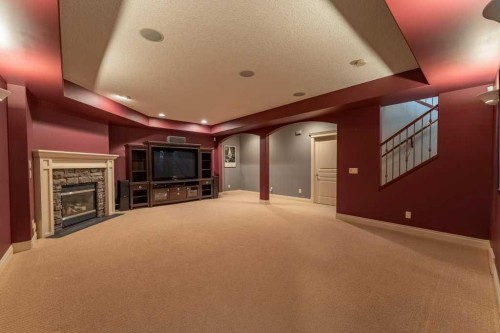 123 Valley Creek Road Nw, Calgary, AB 