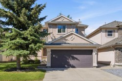 30 Mt Yamnuska Court SE Calgary, AB T2Z 2Z6