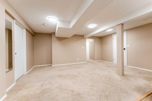 2023 8 Avenue Ne, Calgary, AB 