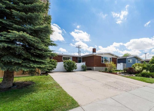 2023 8 Avenue Ne, Calgary, AB 