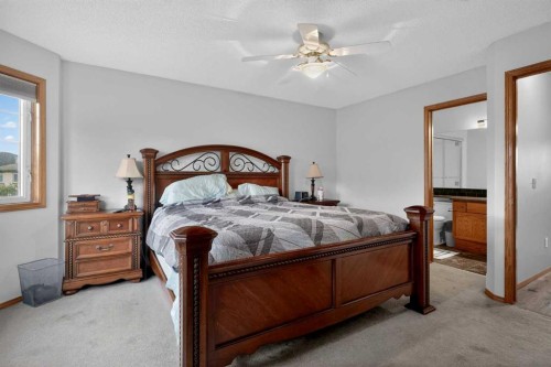 84 Hidden Spring Close Nw, Calgary, AB 