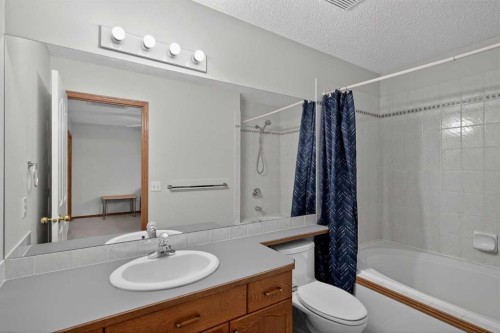 84 Hidden Spring Close Nw, Calgary, AB 