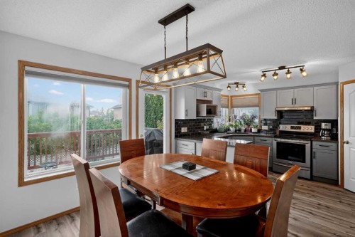 84 Hidden Spring Close Nw, Calgary, AB 