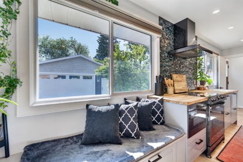 10020 Oakfield Drive Sw, Calgary, AB 