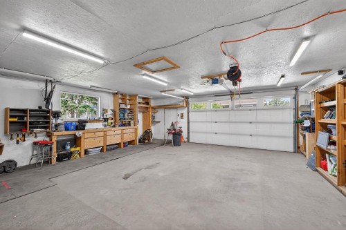 10020 Oakfield Drive Sw, Calgary, AB 