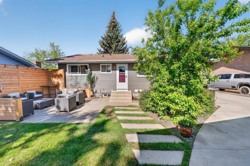 10020 Oakfield Drive Sw, Calgary, AB 