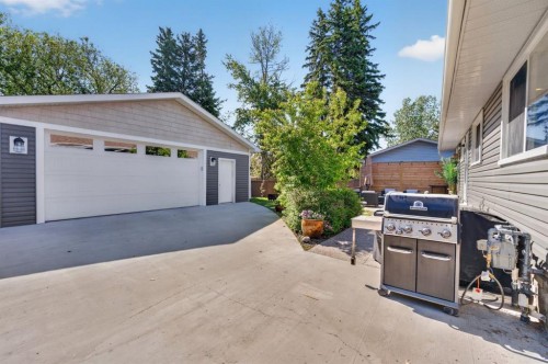 10020 Oakfield Drive Sw, Calgary, AB 