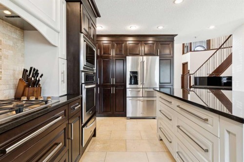 223 Pump Hill Crescent, Calgary, AB 