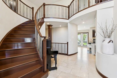 223 Pump Hill Crescent, Calgary, AB 
