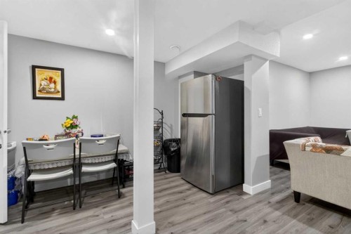 23 Red Sky Manor, Calgary, AB - Indoor