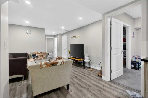 23 Red Sky Manor, Calgary, AB - Indoor