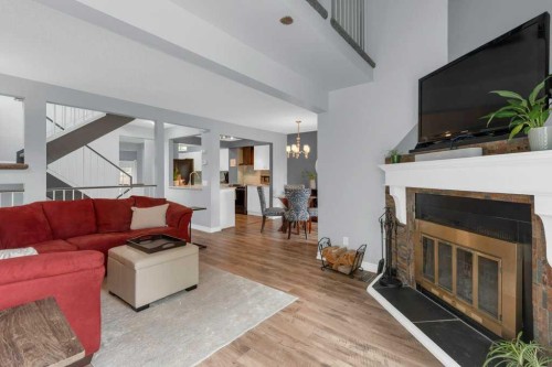 11 Stradwick Place Sw, Calgary, AB 