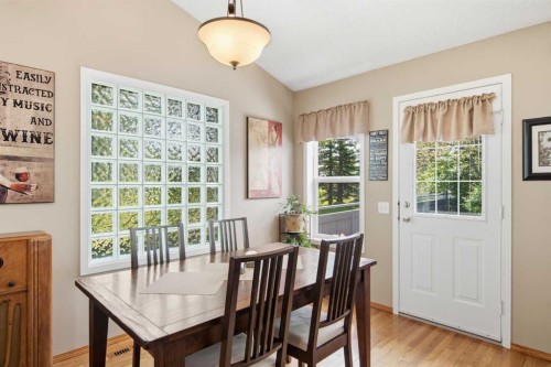 69 Chaparral Villas Se, Calgary, AB - Indoor Photo Showing Dining Room