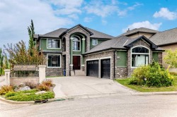 5 Aspen Meadows Park SW Calgary, AB T3H 5Z7