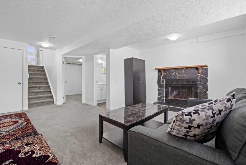 6509 68 Street Ne, Calgary, AB 