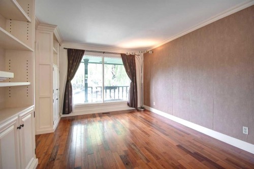 294 Southampton Drive Sw, Calgary, AB - Indoor Photo Showing Other Room