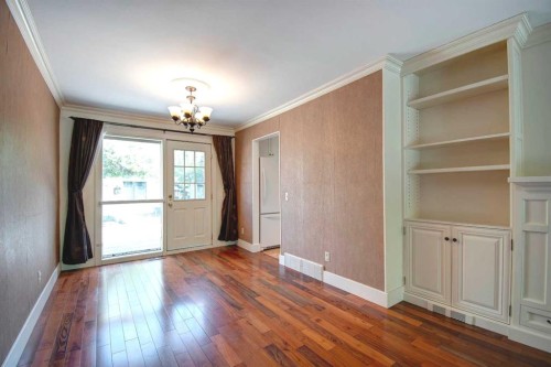 294 Southampton Drive Sw, Calgary, AB - Indoor Photo Showing Other Room