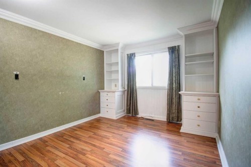 294 Southampton Drive Sw, Calgary, AB - Indoor Photo Showing Other Room